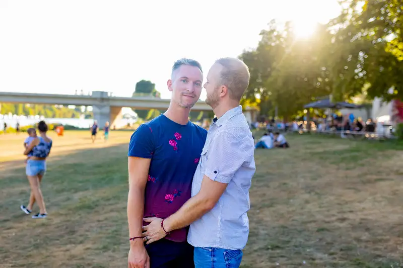 Paarshooting auf der Neckarwiese Heidelberg bei Sonnenuntergang
