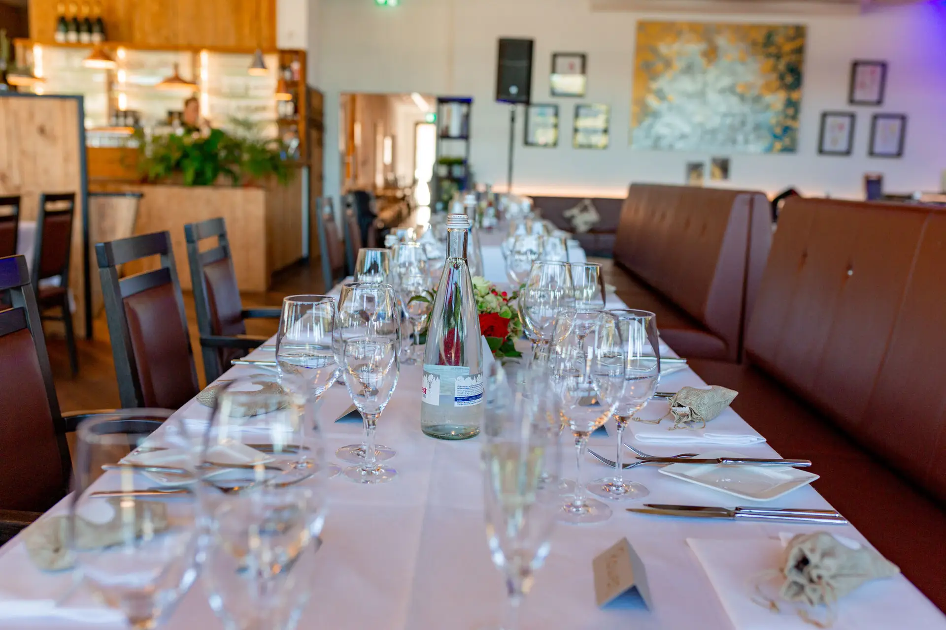 Anna Gregor Hochzeit Worms Altes Ruderhaus Festtafel Restaurant.C16VXrmm Festlich gedeckte Tafel im Restaurant des Alten Ruderhauses Worms