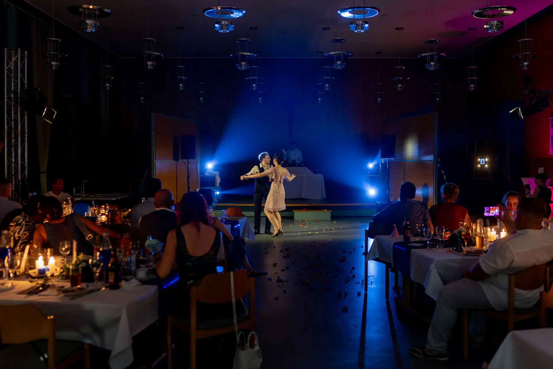 Hochzeitsfeier Julia und Dennis im Gemeindesaal der St. Nikolaus Kirche Mannheim