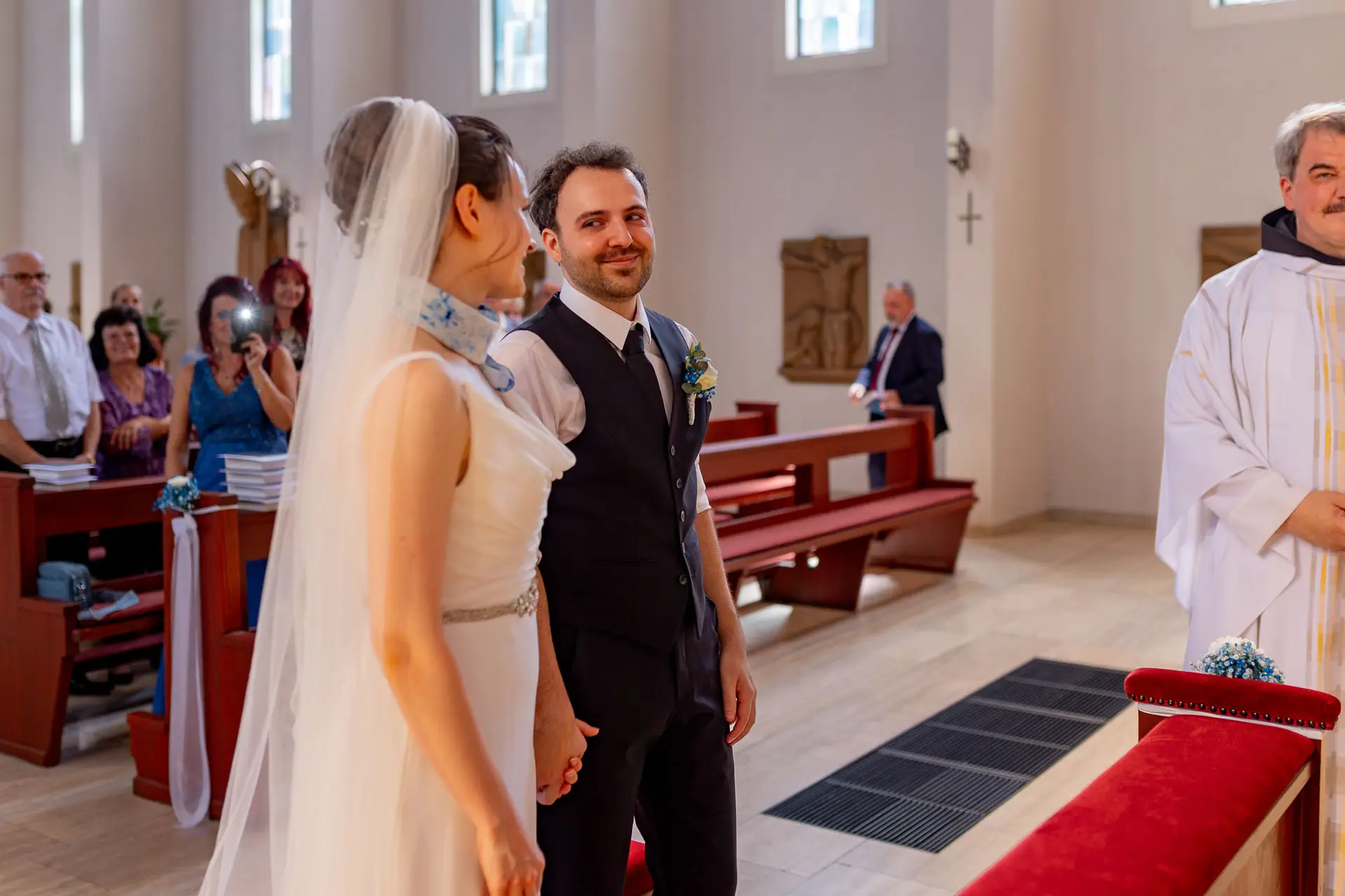 Kirchliche Trauung von Julia und Dennis in der St. Nikolaus Kirche Mannheim