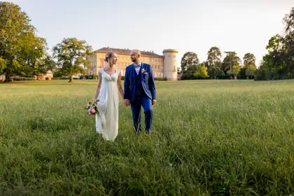 20240820 19 22 58 Schlossgarten Worms Herrnsheim 4K8A8084 Hochzeitsfotograf Matthias Butz.DlOOmIS6 Hochzeitsreportage Worms & Mutterstadt – Hochzeitsfotograf