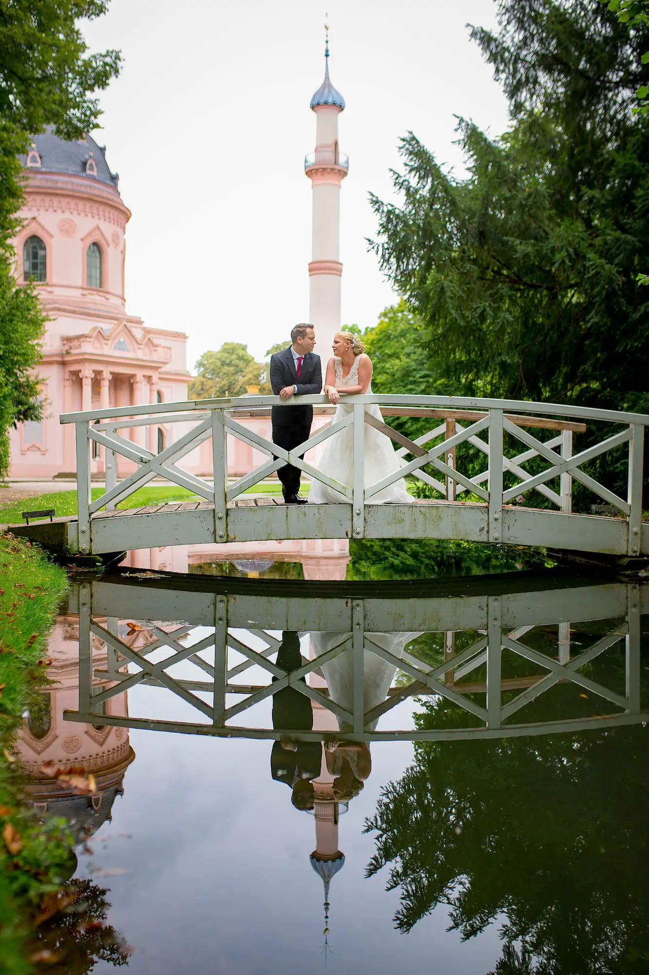 Cindy Dominik Schwetzingen Bruecke Minarett.Qadtu7Dt Hochzeitslocation Schlossgarten Schwetzingen