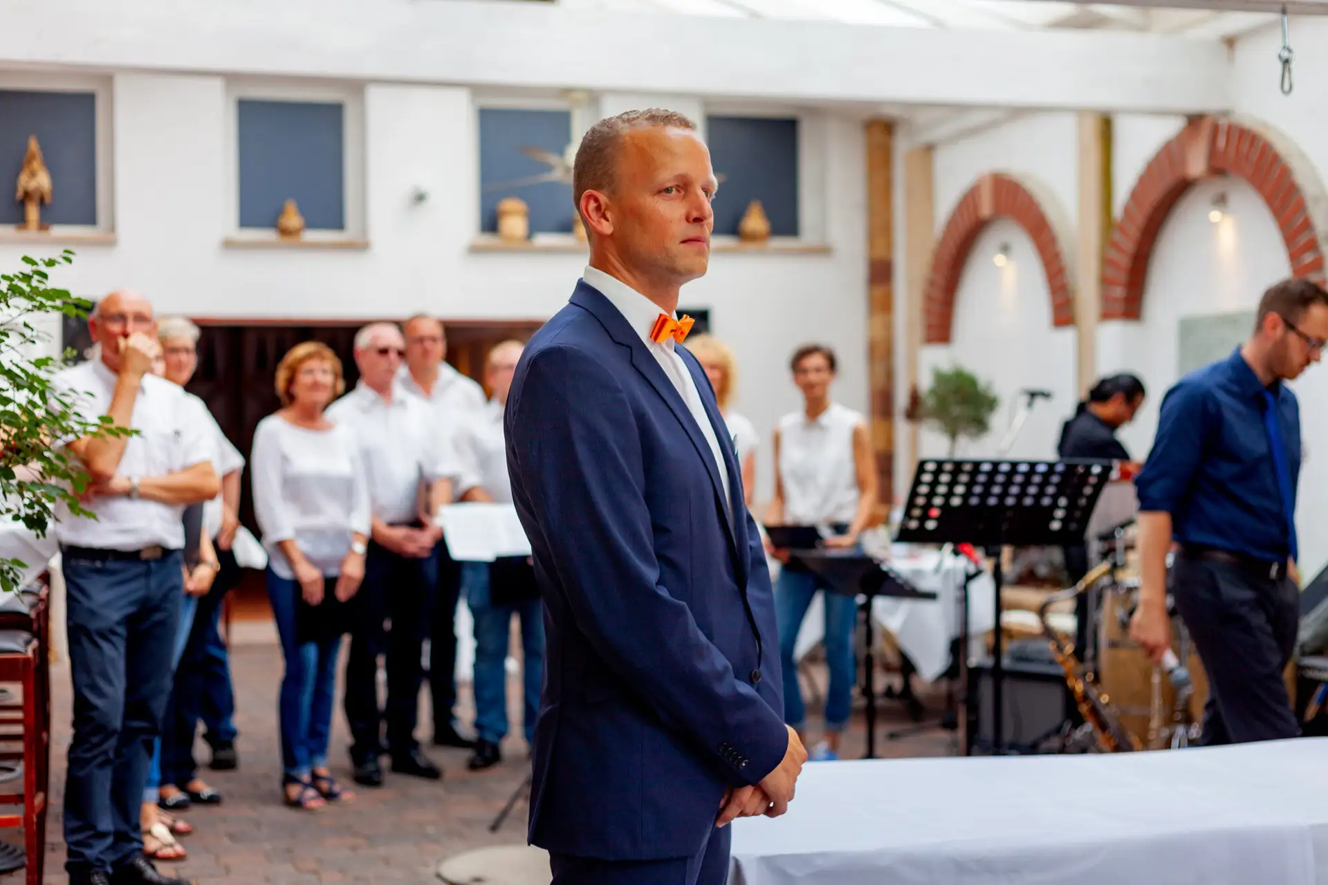 Jennifer Gregor Buehne Moderator Empfang Rebe Deidesheim.F4n2HqYr Hochzeitslocation Rebe Deidesheim