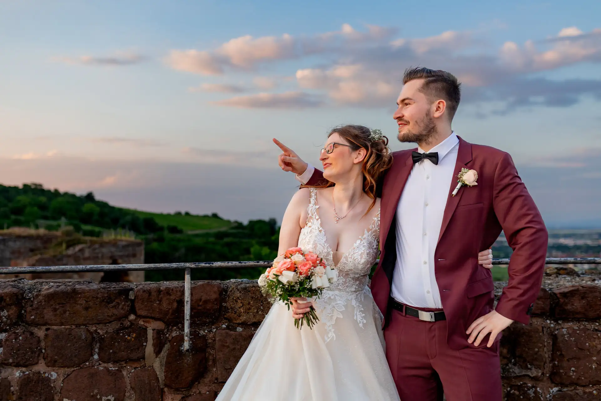 Mirjam Niklas Burg Neuleiningen Sonnenuntergang Horizont.BVMb14uS Hochzeitslocation Burgschenke Neuleiningen